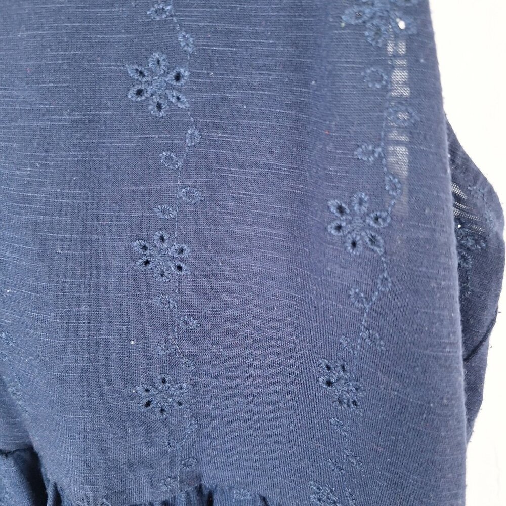 Torrid Blue Sleeveless Button Shirt size 2 - Picture 6 of 6